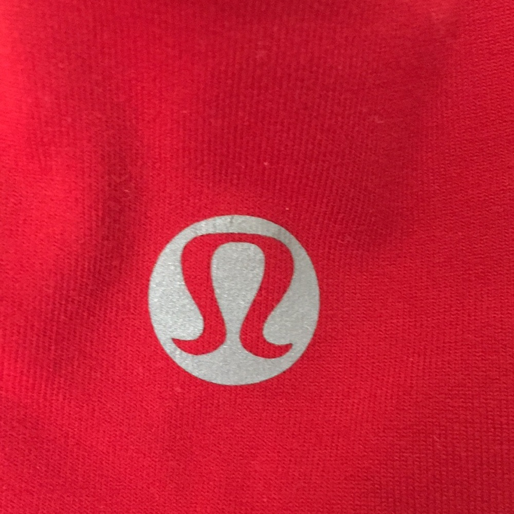 Lululemon 🍋 Athletica size 8 cross back Top red - Picture 3 of 5